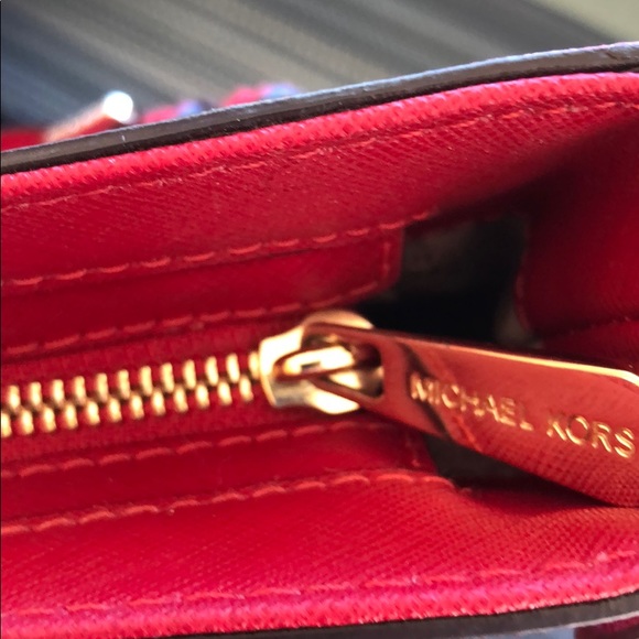 Messenger Style Crossbody Bag - Picture 16 of 16